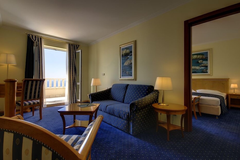Hotel Laurentum 15/30