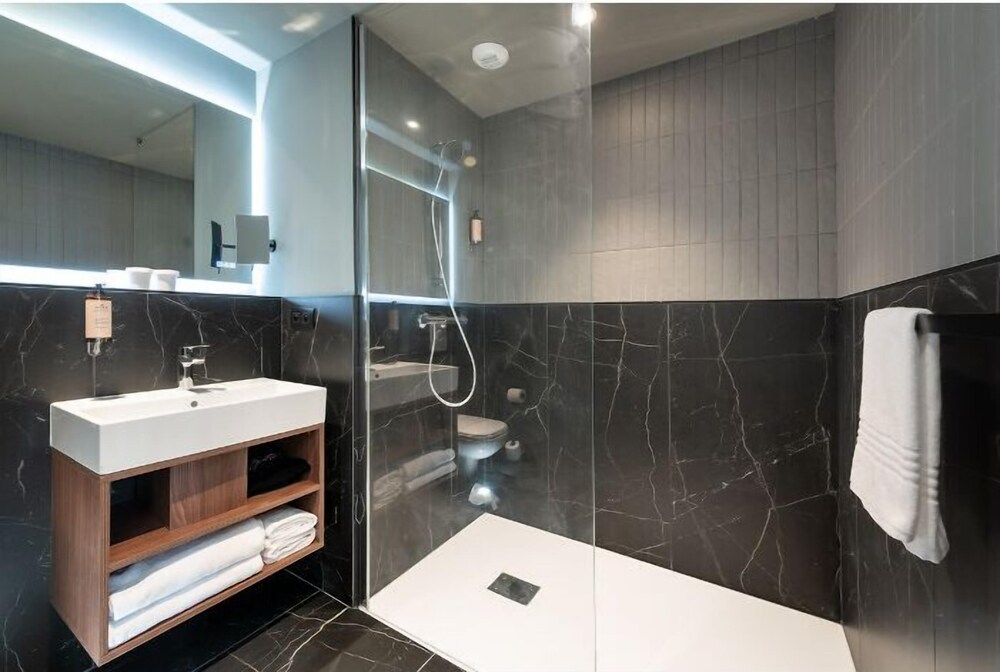 Mercure Acheres St Germain en Laye 50/50