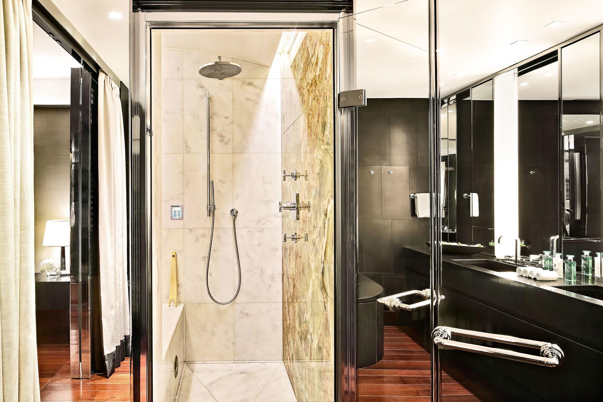 جناح بريميوم بسرير كينج، BULGARI HOTEL LONDON 4/4