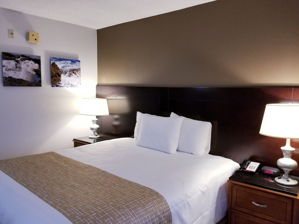Travelodge By Wyndham Fort Wayne North 8/38