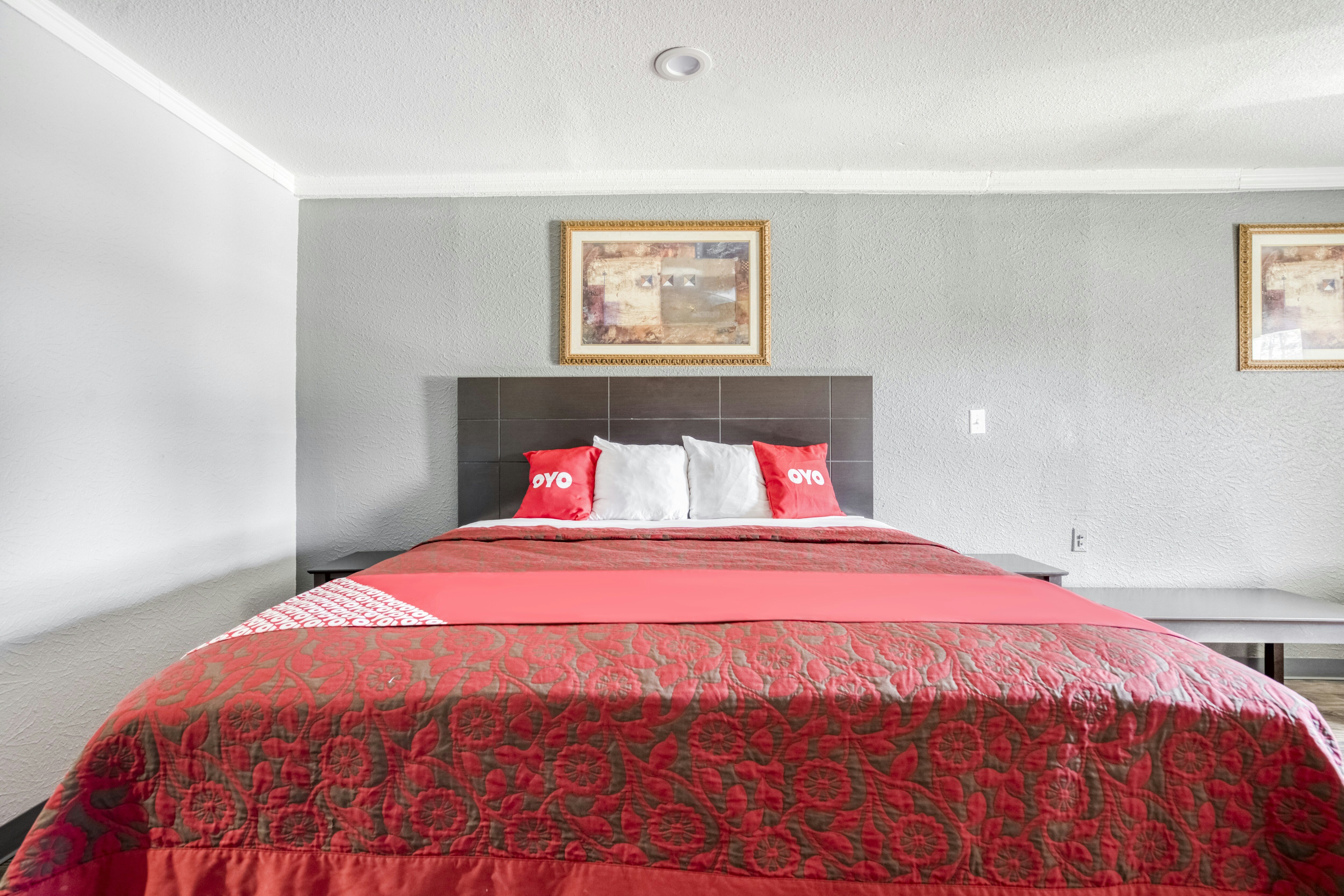 Hotel Pineville LA Hwy 165 34/49