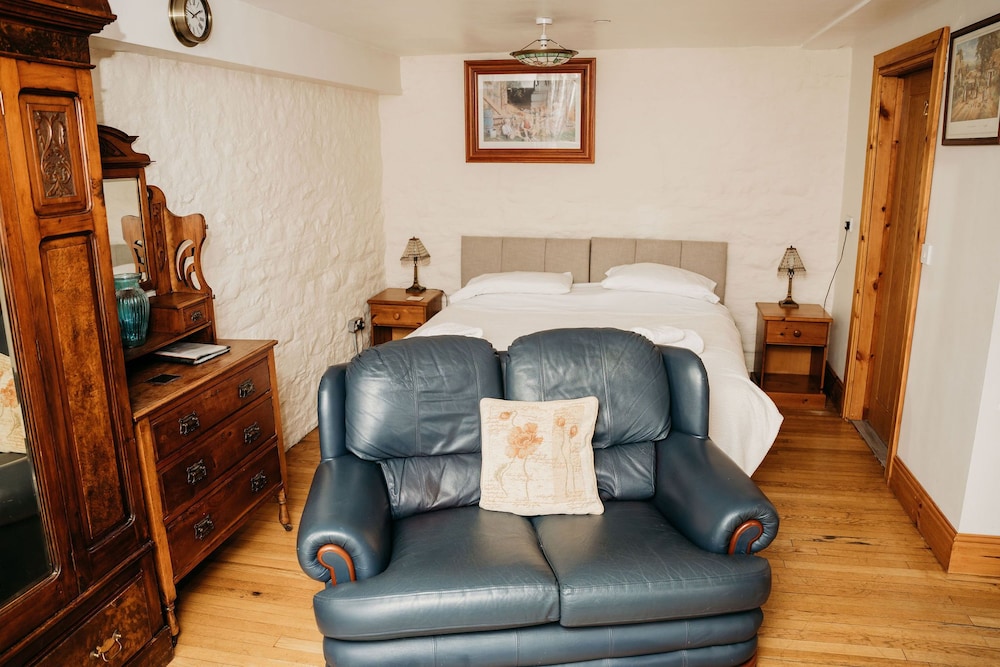 The Barn B and B 31/49