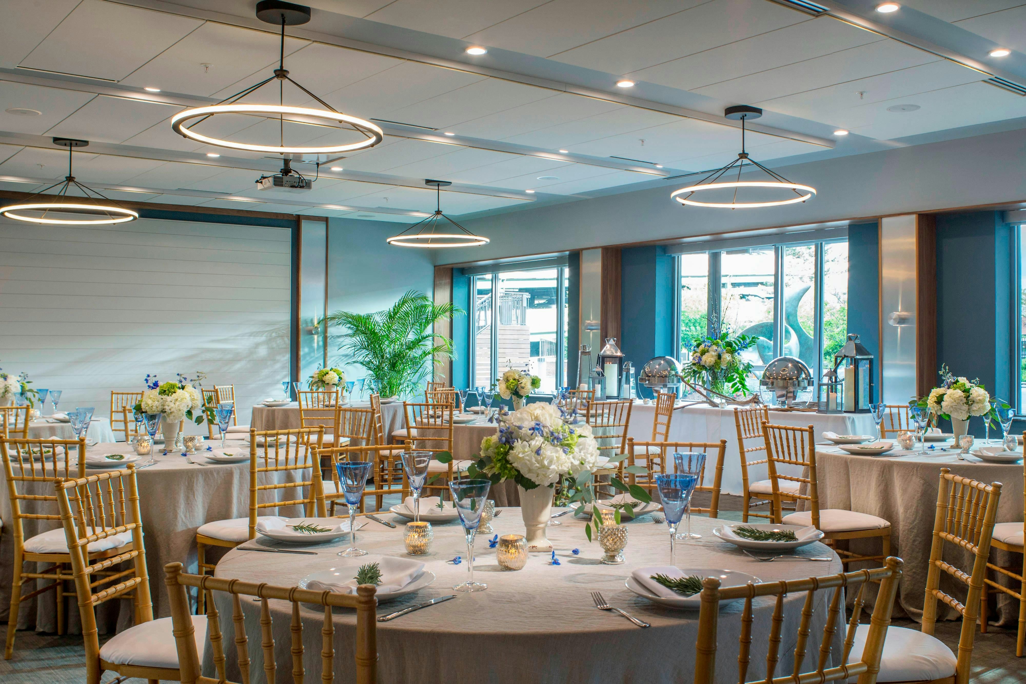 Courtyard Marriott Burlington Harbor 34/48