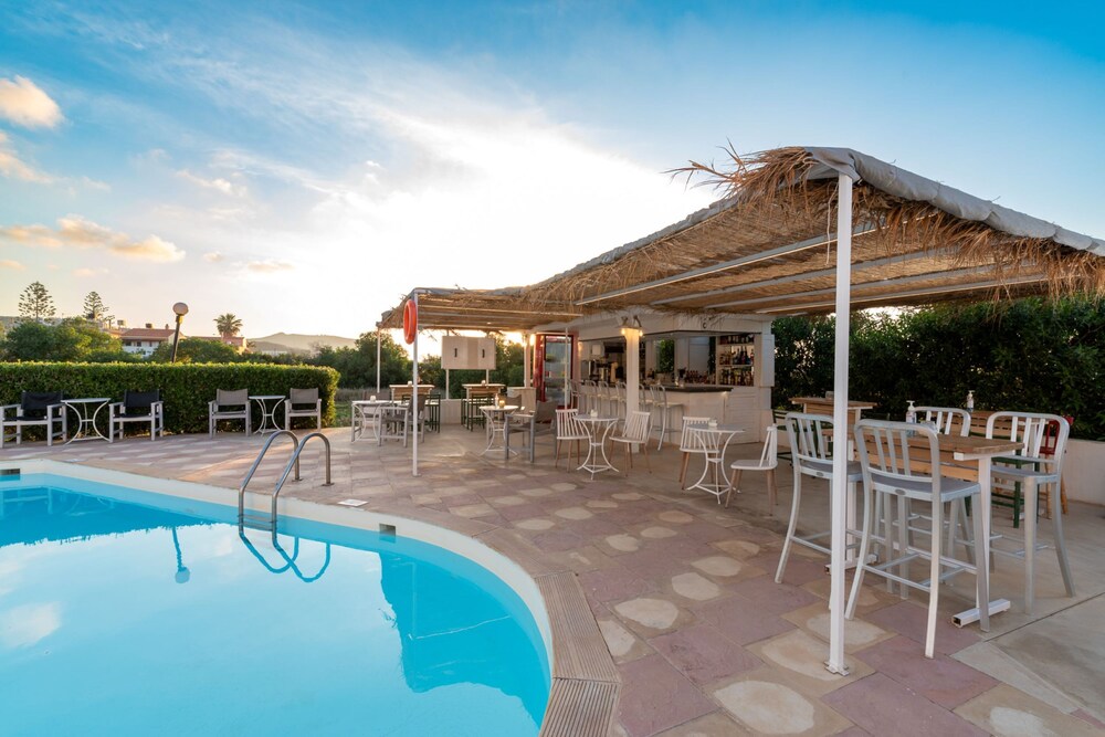 Anemos Inn Adults Only By Estia 38/42