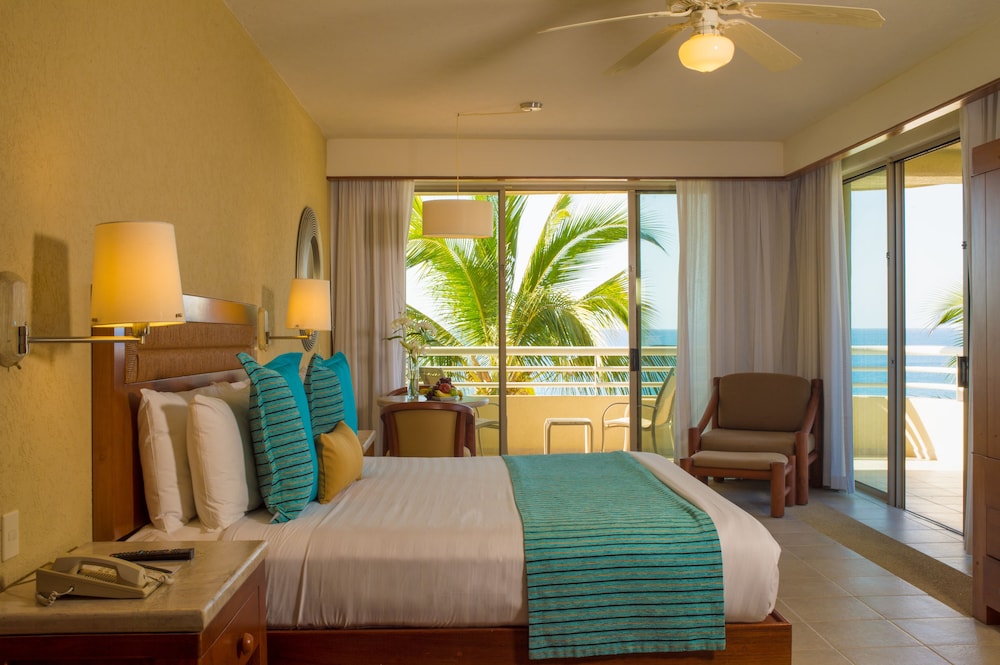GR Solaris Lighthouse Los Cabos 38/73
