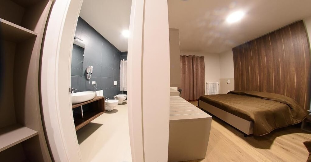 GRAND HOTEL EUROPA 22/50