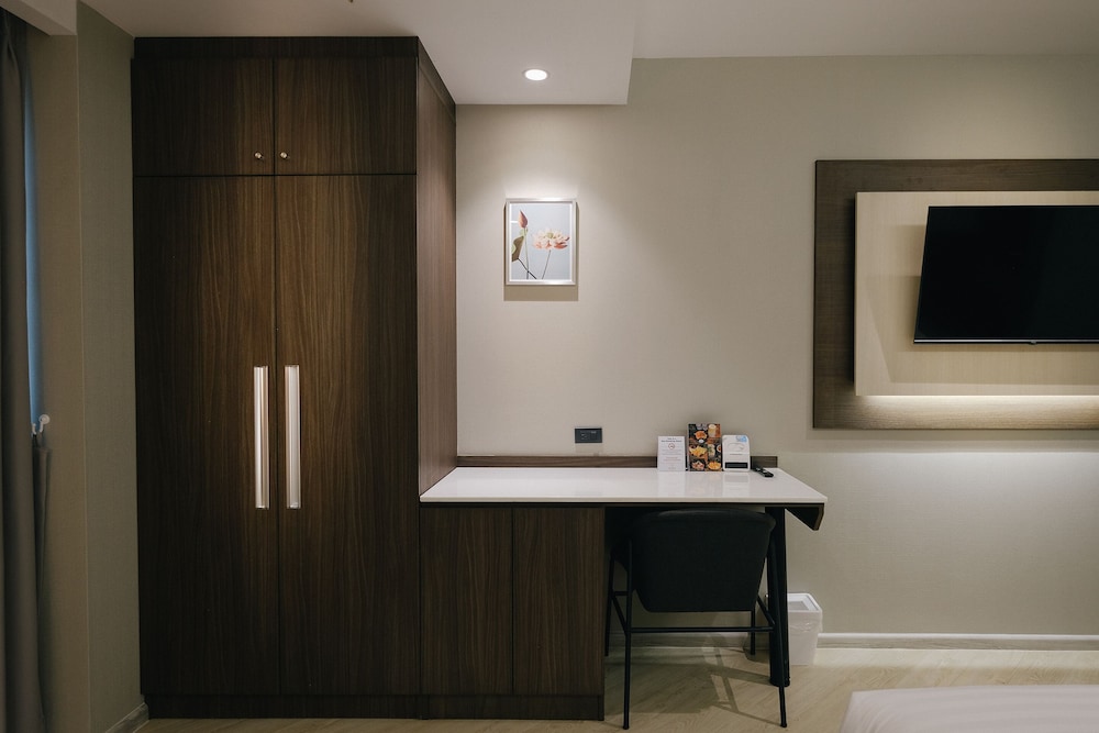 The Rich Hotel Korat 55/65
