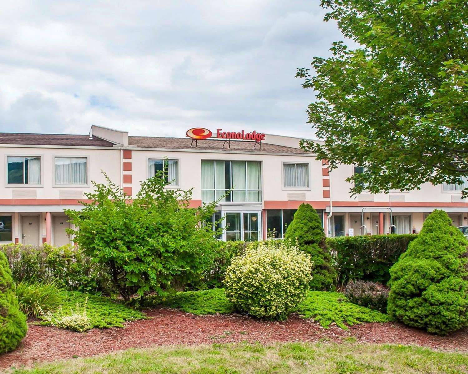Econo Lodge Elmira-Corning 7/7