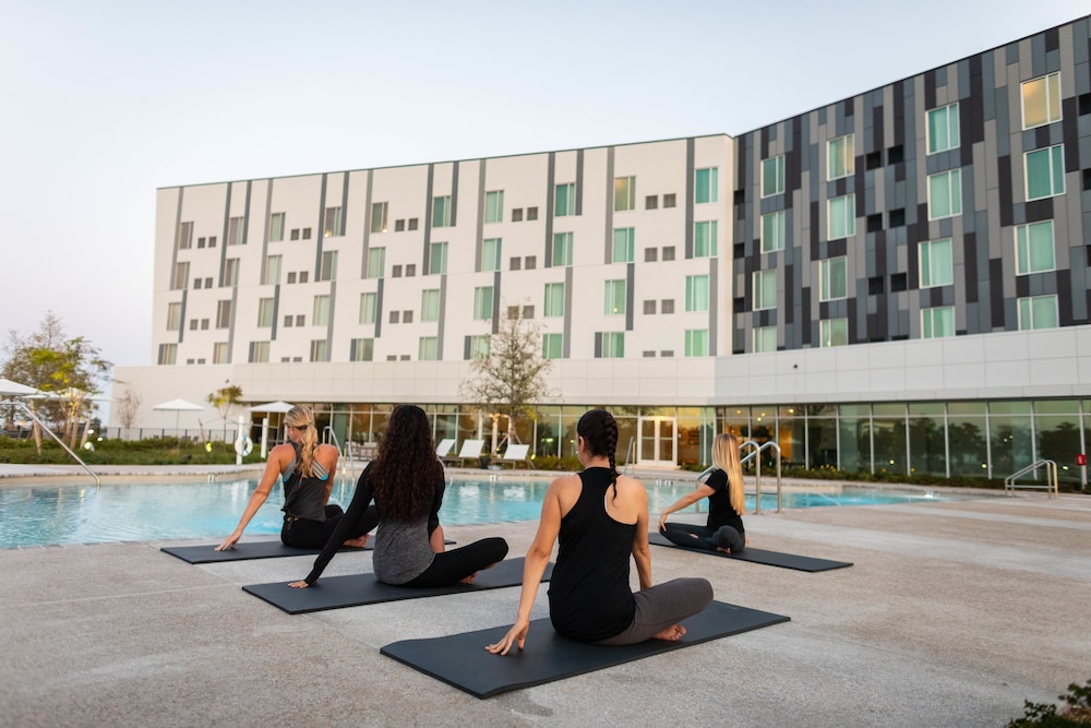 Legacy Hotel At Img Academy 60/66