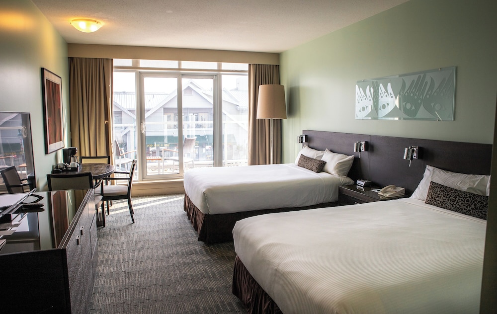 Coastal, 2 Queen Beds, Balcony
