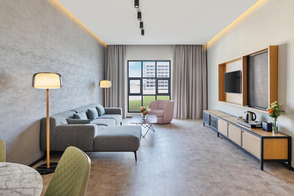 JA The Manor Hotel, Dubai 40/67
