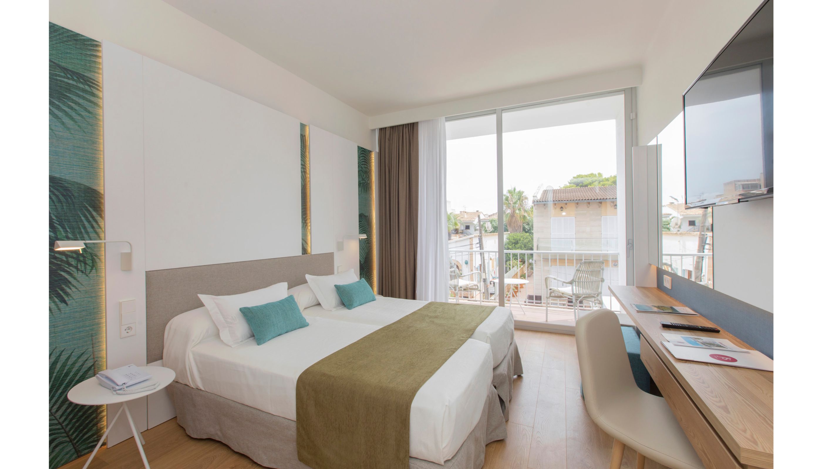 Room, Double or Twin Bed, Balcony, High Floor