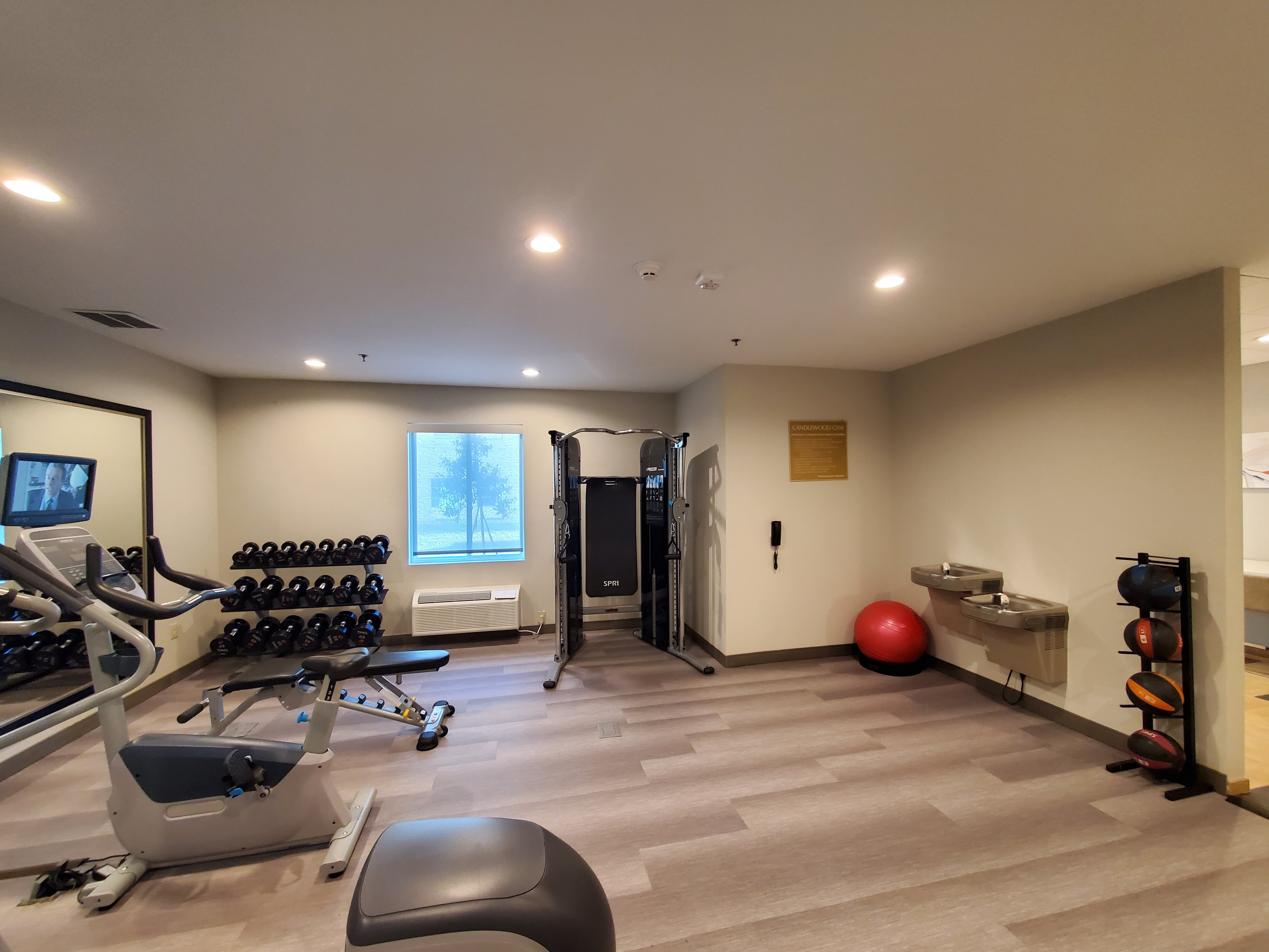 CANDLEWOOD SUITES LAKE CHARLES SOUTH 11/18