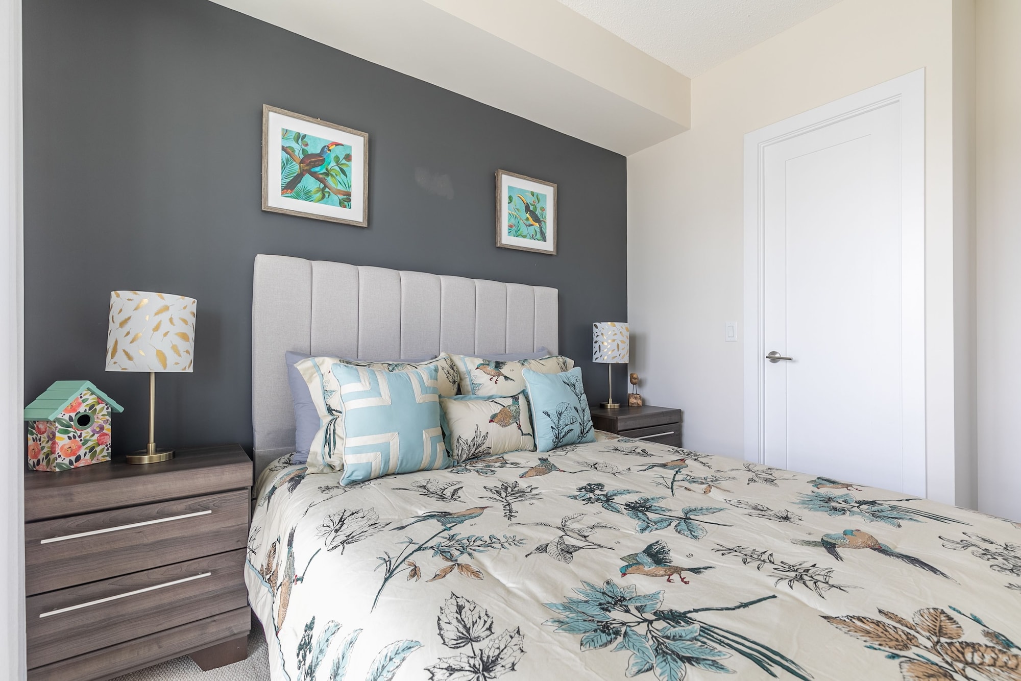 1 BEDROOM, ROMANTIC, APARTMENT, CITY VIEW, KITCHEN