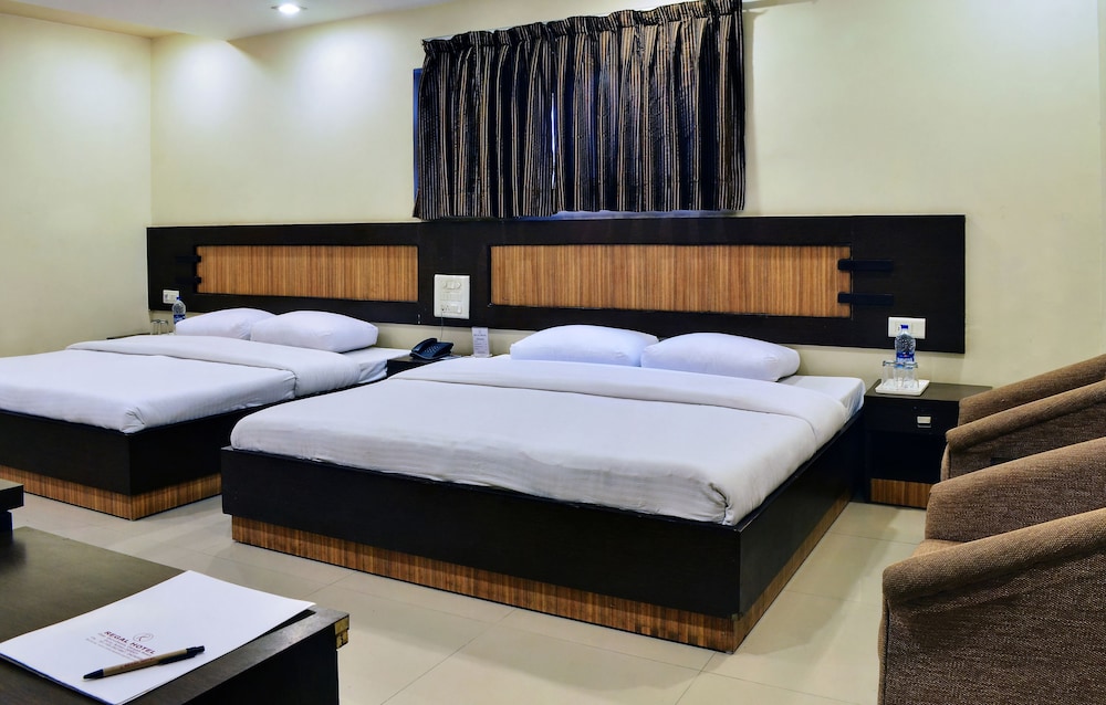 SUPER, DELUXE, 4 BEDS