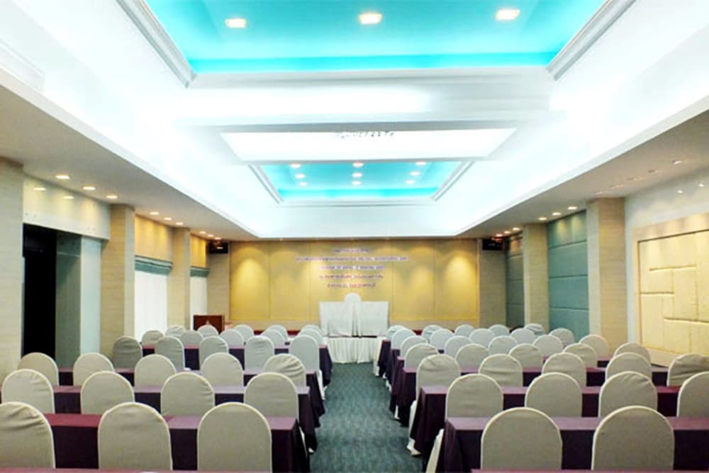 The Cha Am Methavalai Hotel 55/65
