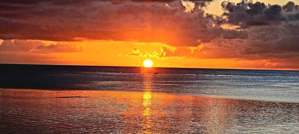 Saipan Beach Hotel 56/66