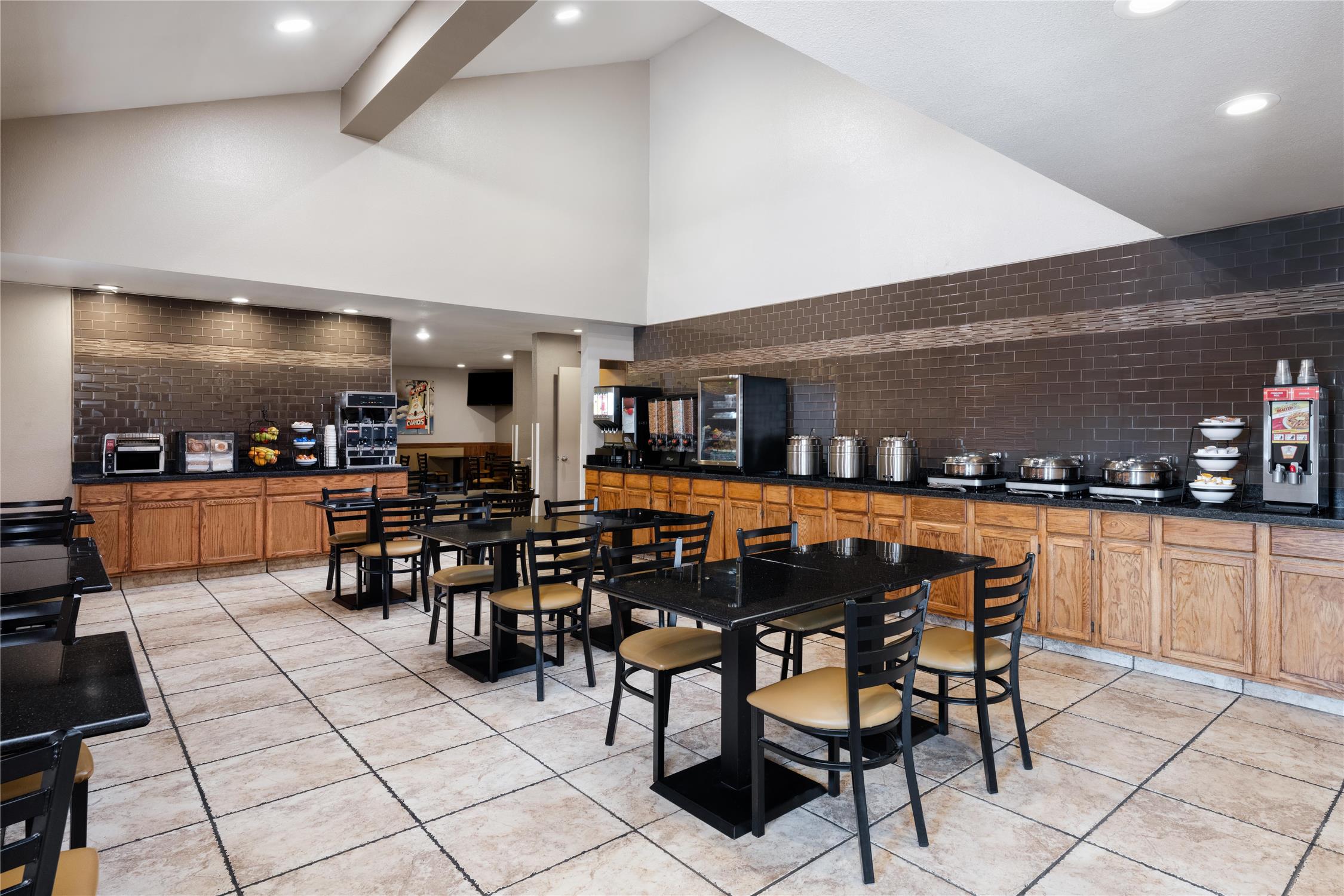 Best Western Discovery Inn 17/24