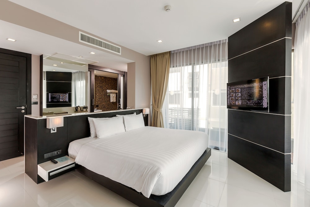 2 BEDROOMS, DUPLEX, FAMILY SUITE