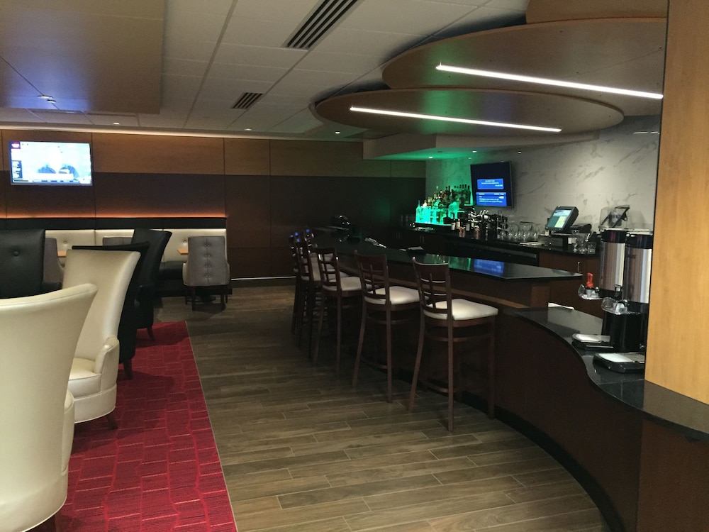 Holiday Inn Des Moines Airport Conf Center 47/79