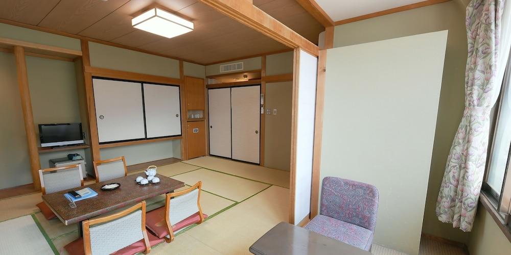 HOTEL KORYU 49/50
