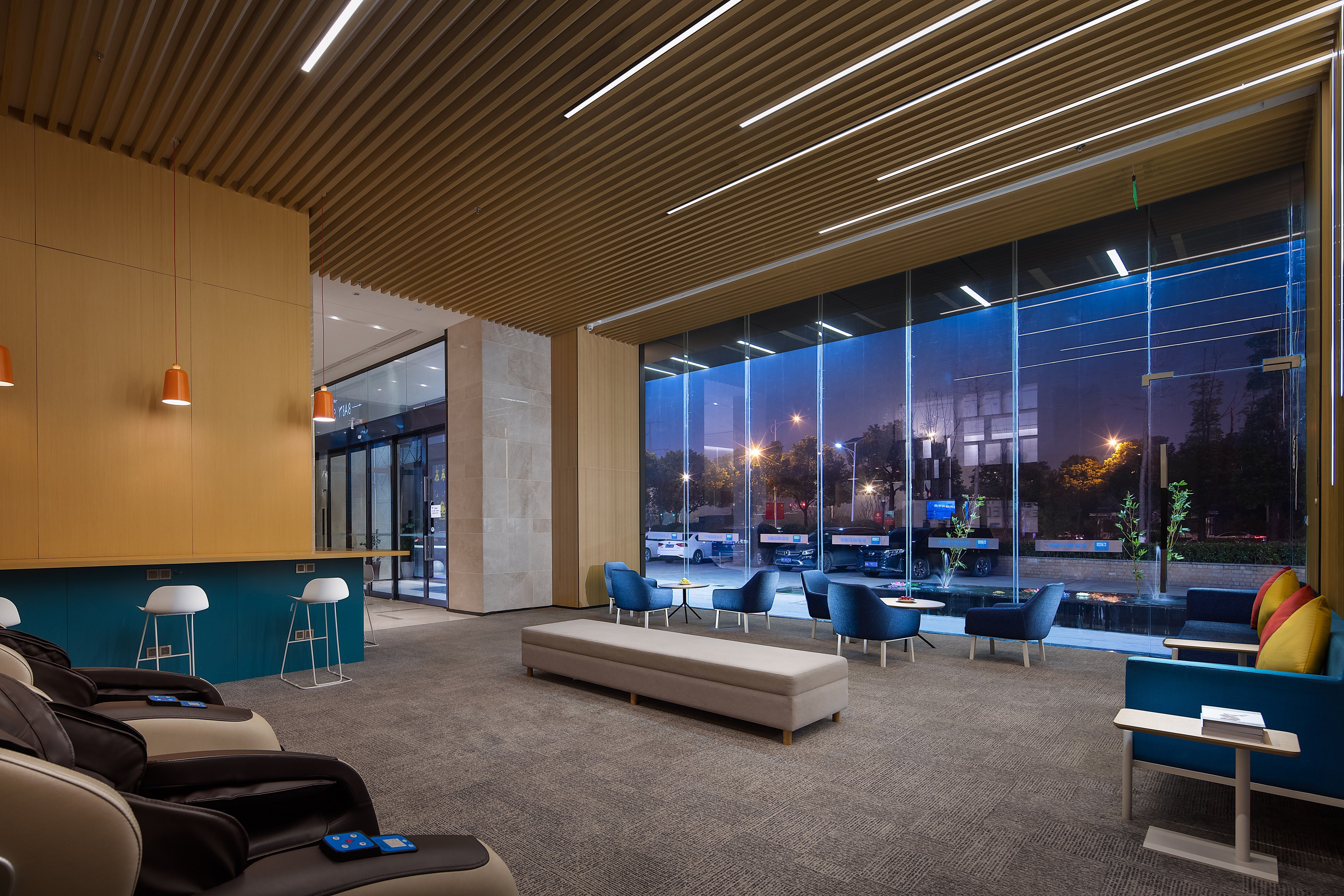 Holiday Inn Express Changsha South Railway Station 24/47