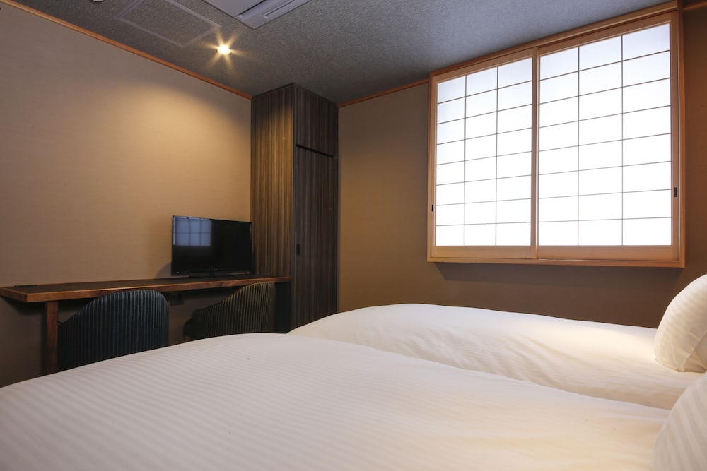 Minato Koyado Umi no Kaori to Awajishima 8/50