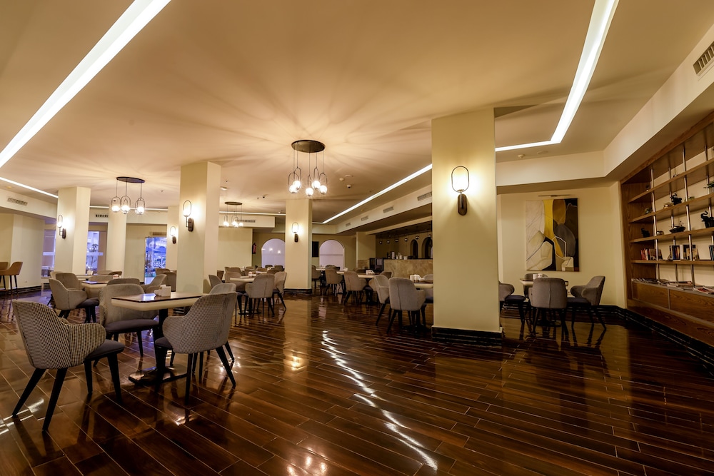 Amwaj Beach Club Abu Soma 33/50