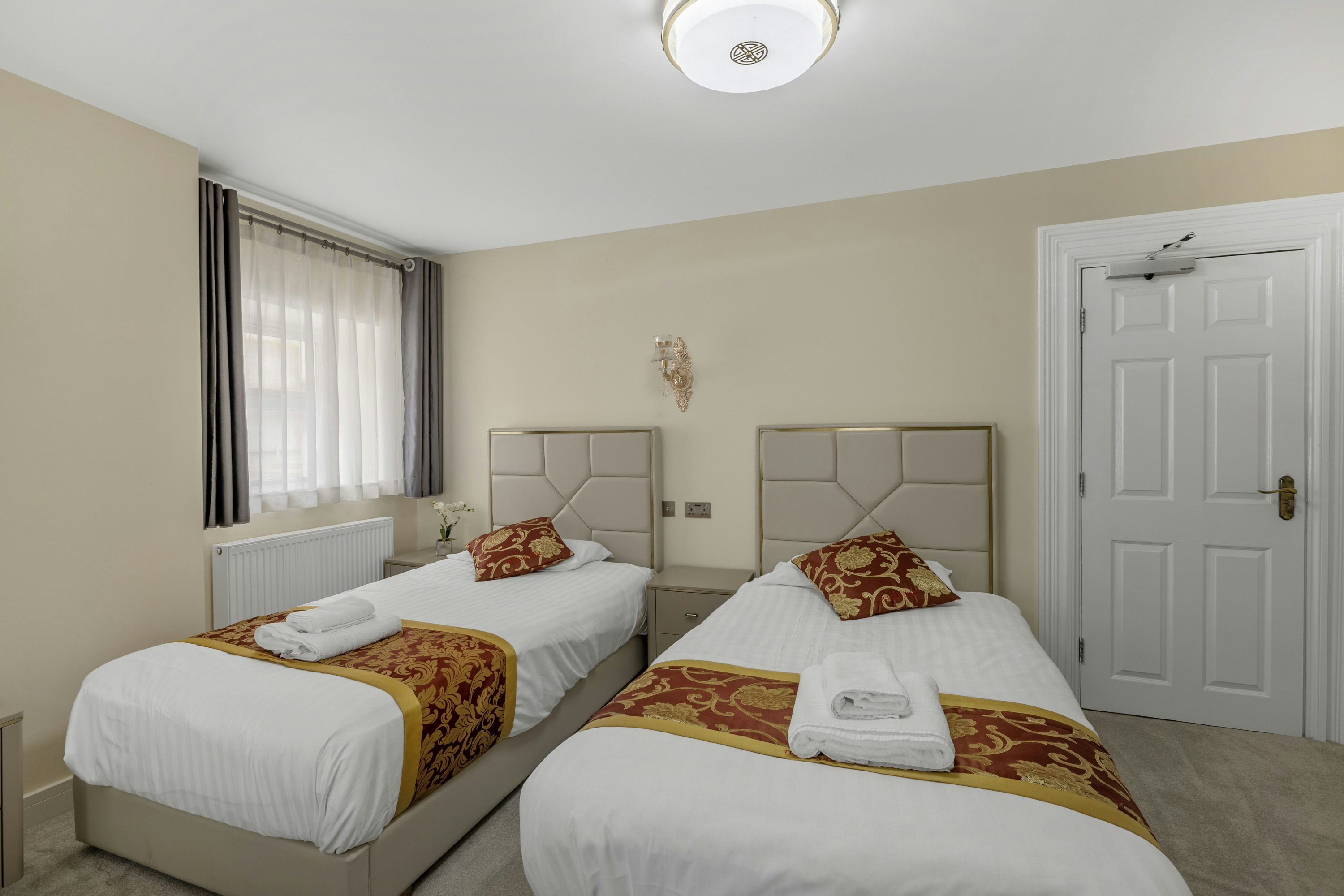 The Drake Hotel Plymouth 13/48