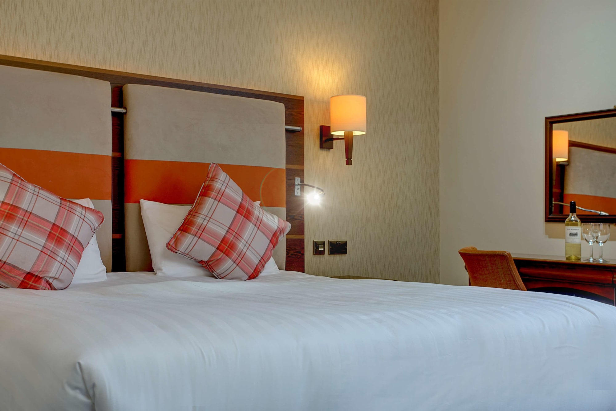 SUPERIOR, DOUBLE BED