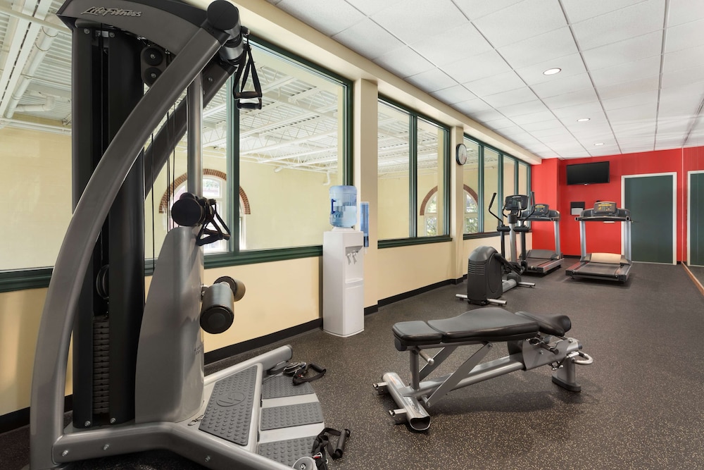 Country Inn & Suites by Radisson, St. Charles Historic District 16/31