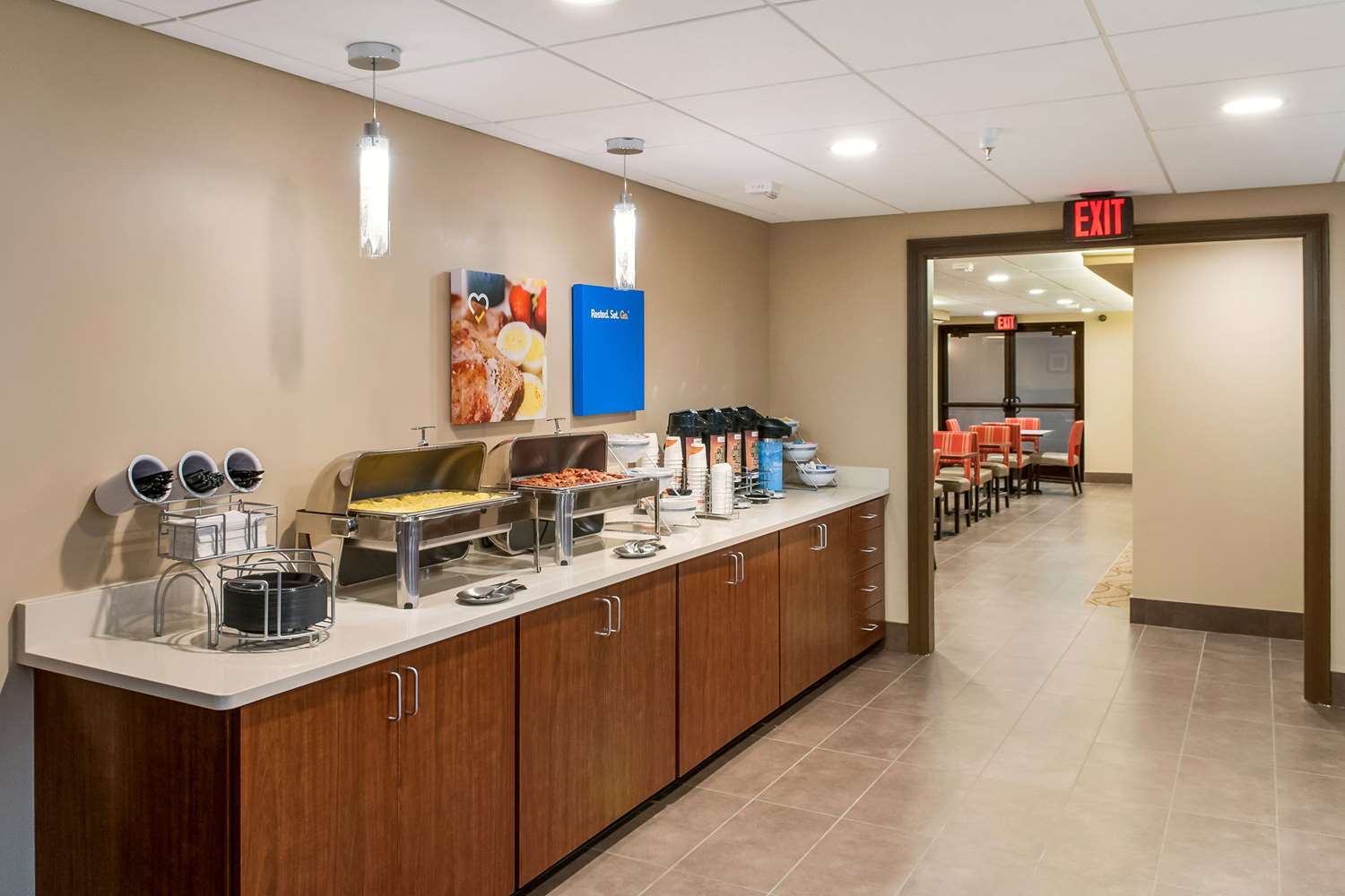 Comfort Inn and Suites At Copeland Tower 16/17
