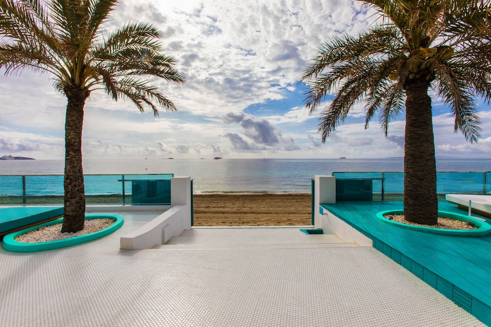 Dorado Ibiza Suites - Adults Only 63/66