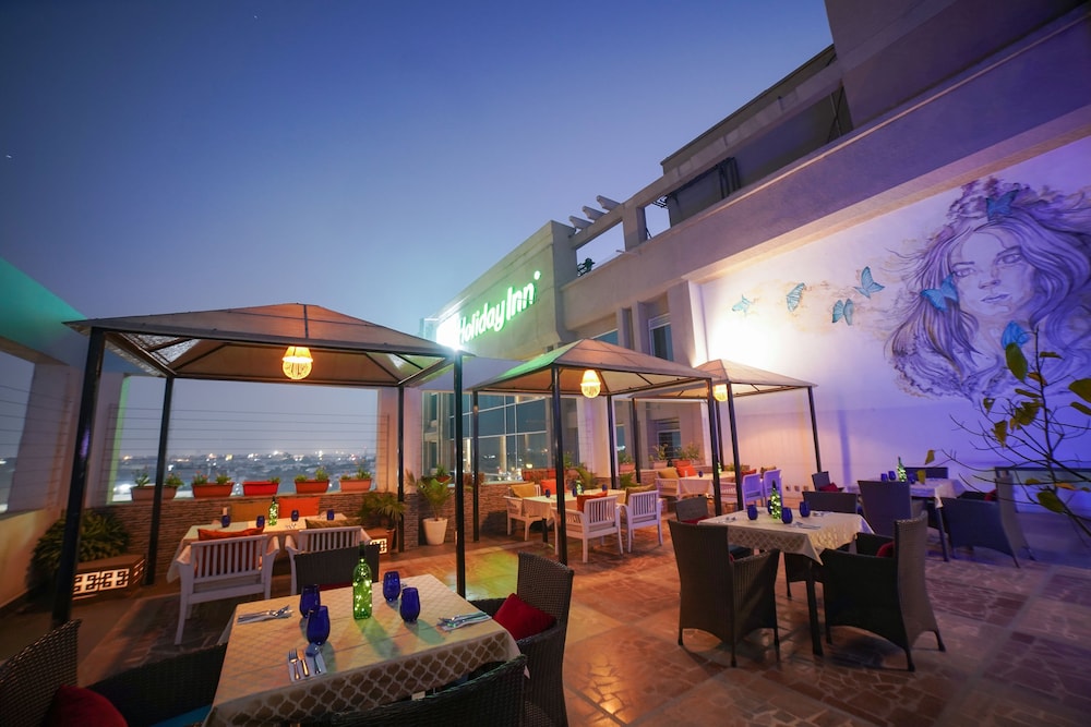 HOLIDAY INN AMRITSAR RANJIT AVENUE 37/44