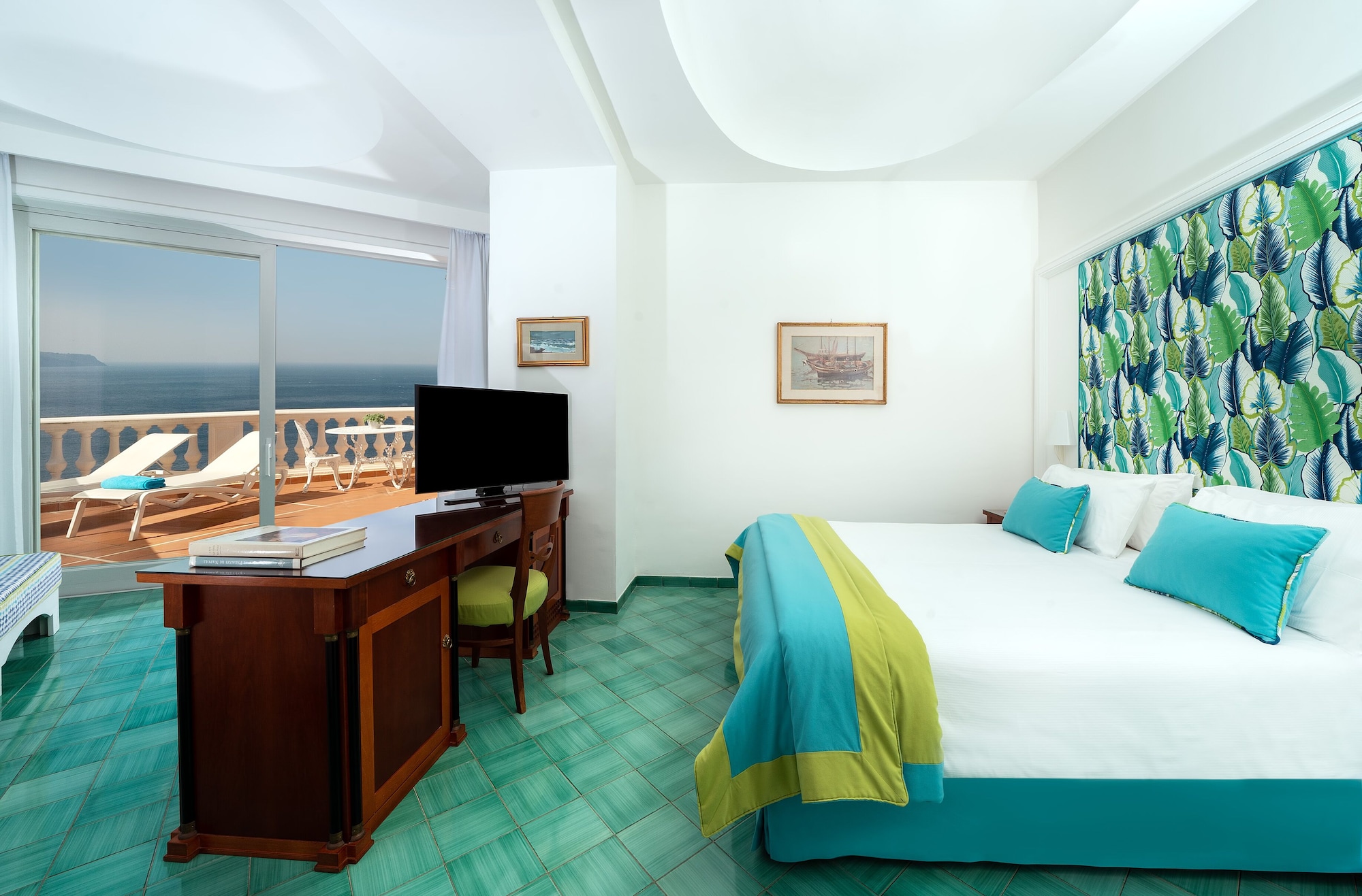 JUNIOR SUITE, SEA VIEW, BALCONY