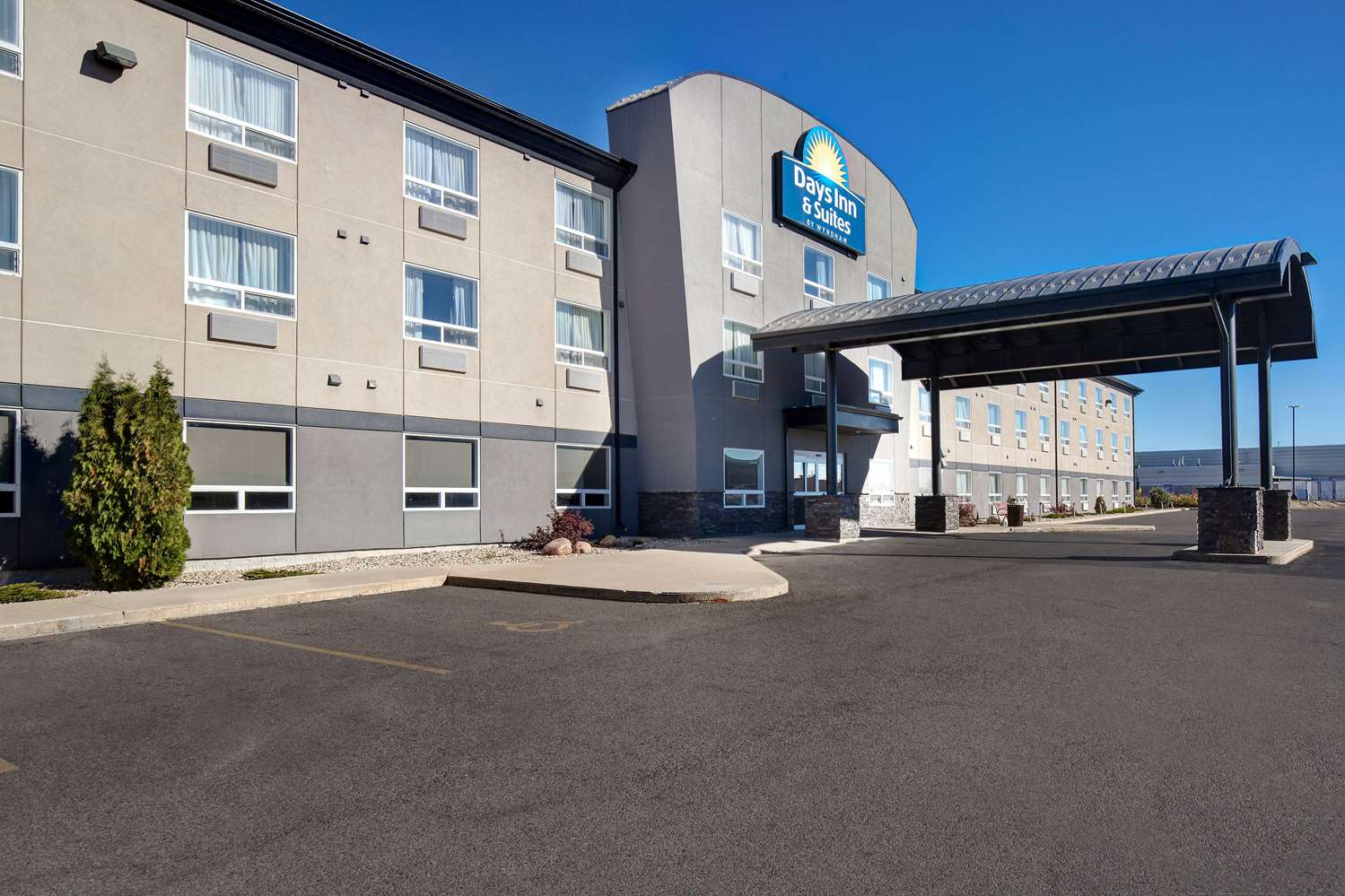 Days Inn & Suites by Wyndham Yorkton 30/38
