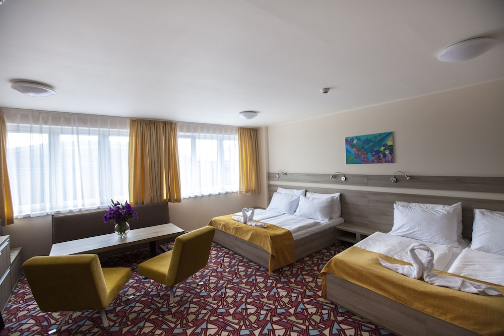 Hotel Arena 22/48