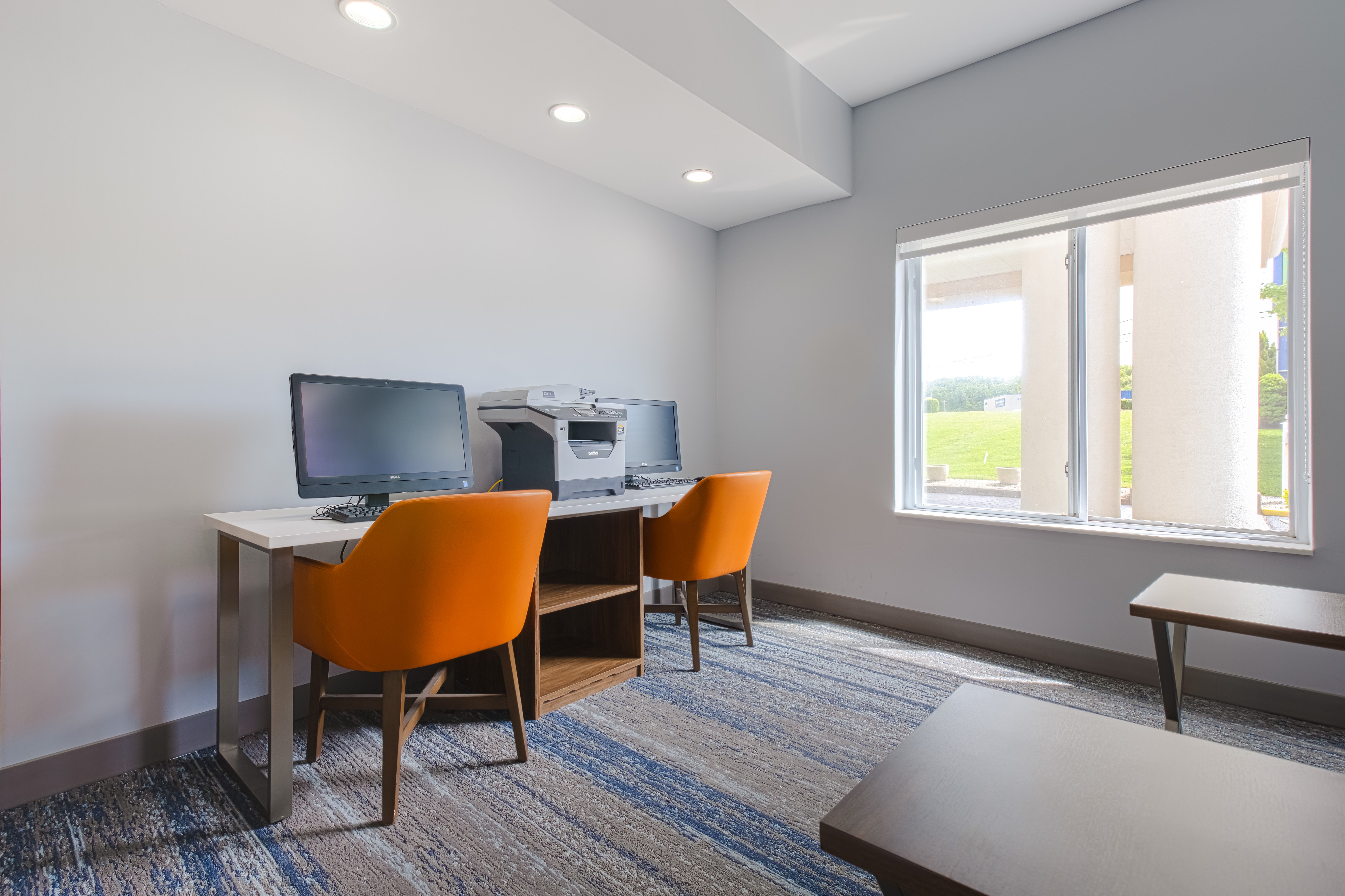 Holiday Inn Express Newington 41/50