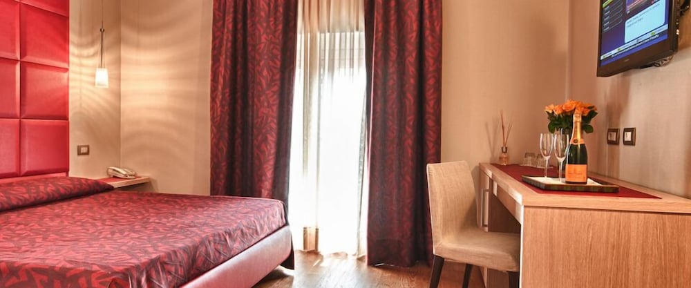 Boutique Rome Inn 7/22
