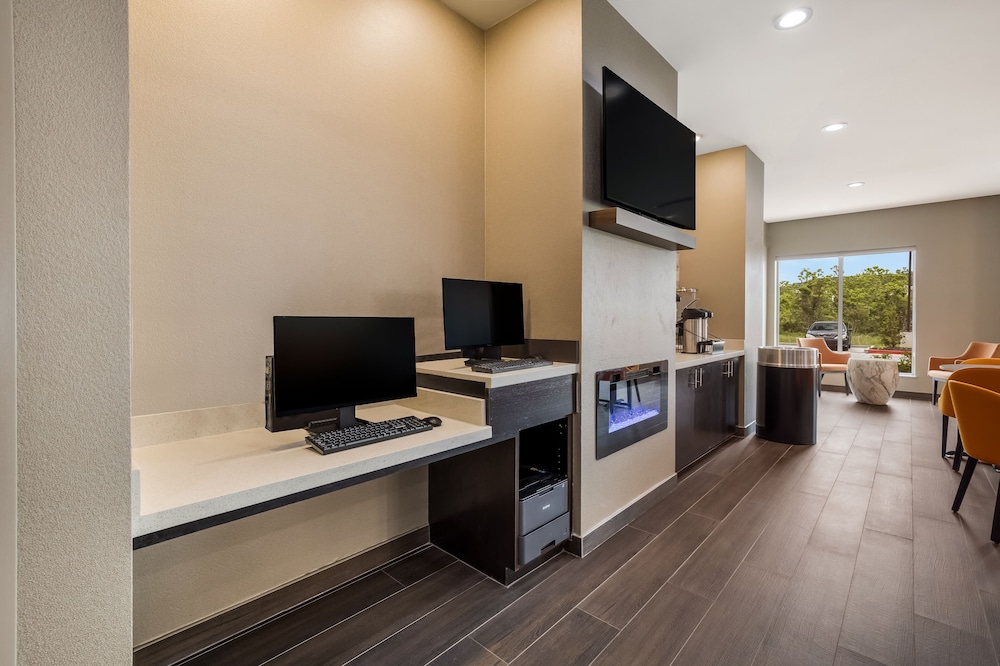 La Quinta Inn & Suites by Wyndham Sulphur (Lake Charles) 26/34