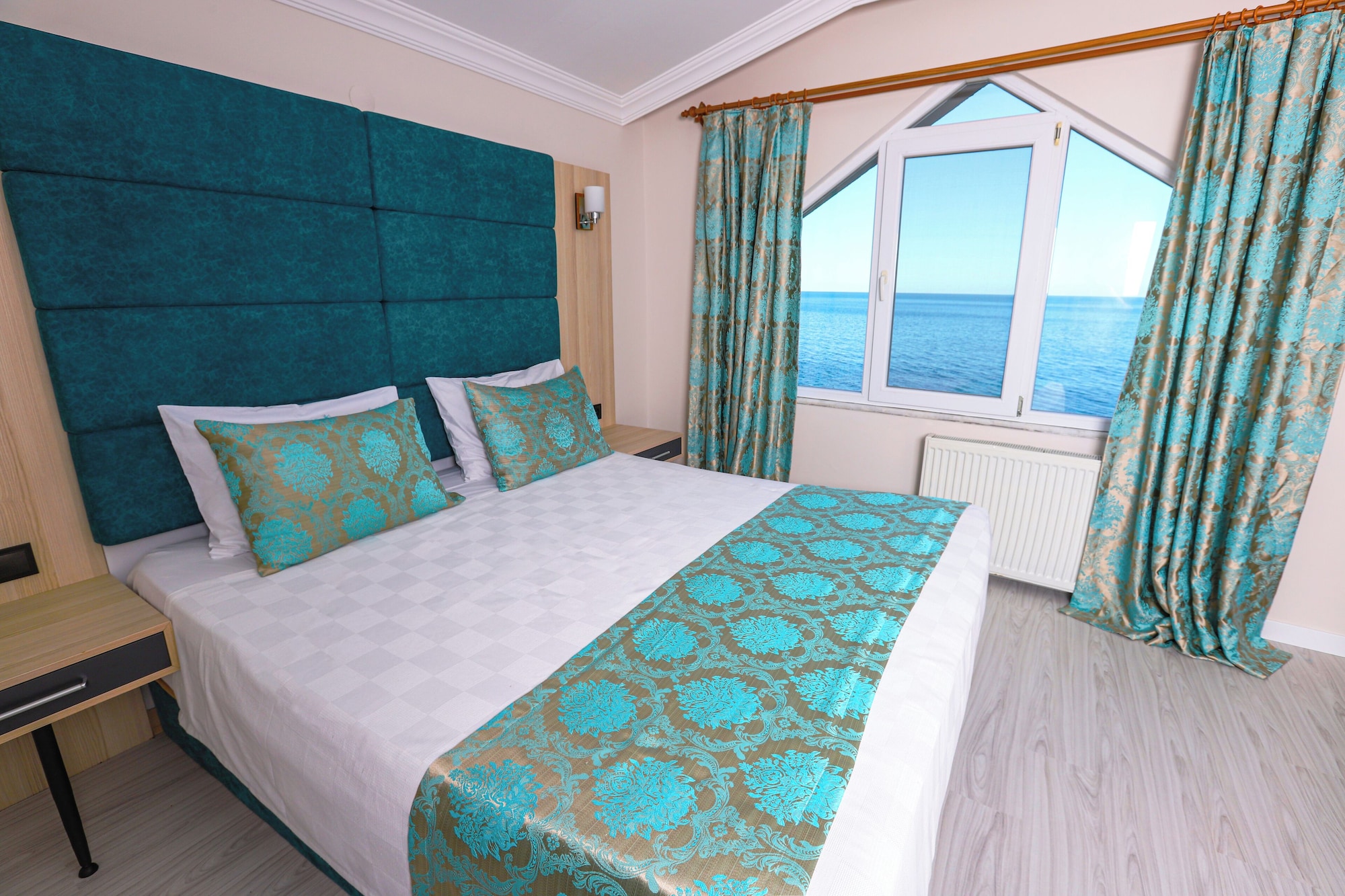 2 BEDROOMS, SUPERIOR, SEA VIEW