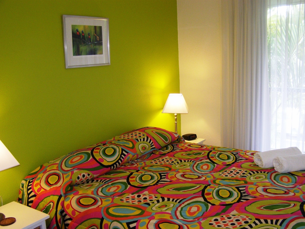 NOOSA KEYS RESORT 16/64