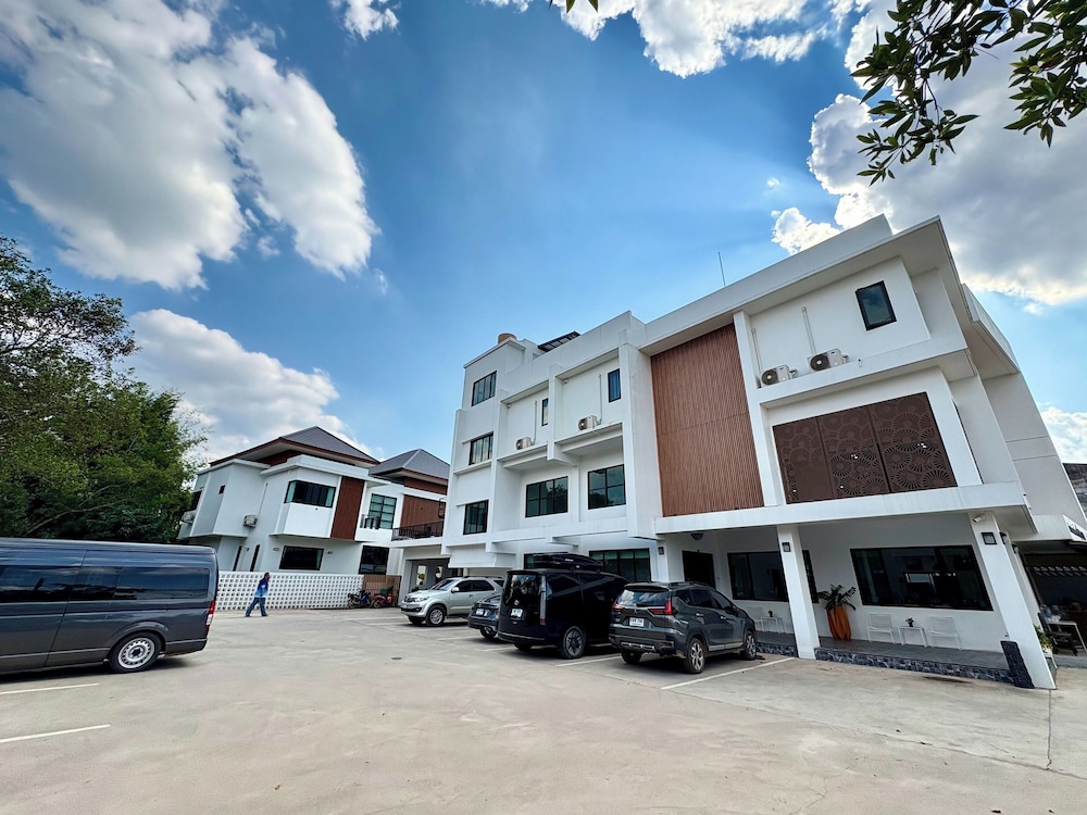 Chom Chiang Rai Hotel 23/30