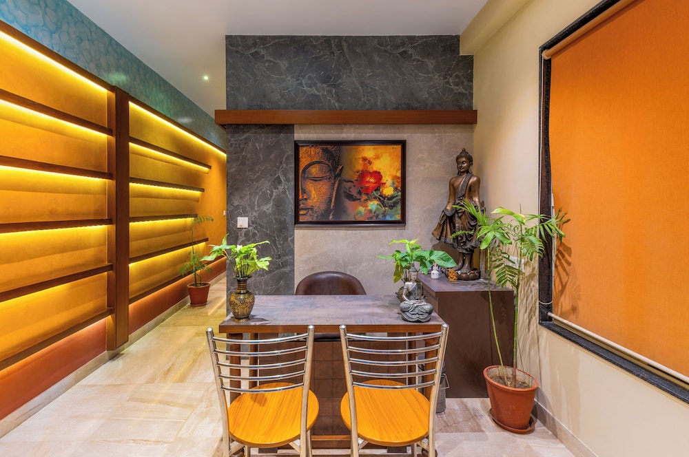 Amantra Comfort Hotel 10/50