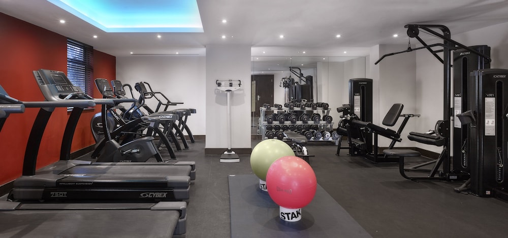 Crowne Plaza London Gatwick Airport 40/83