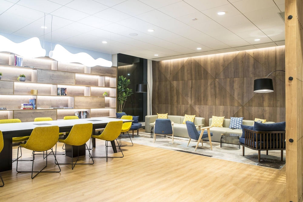 Courtyard By Marriott Edinburgh West 27/55