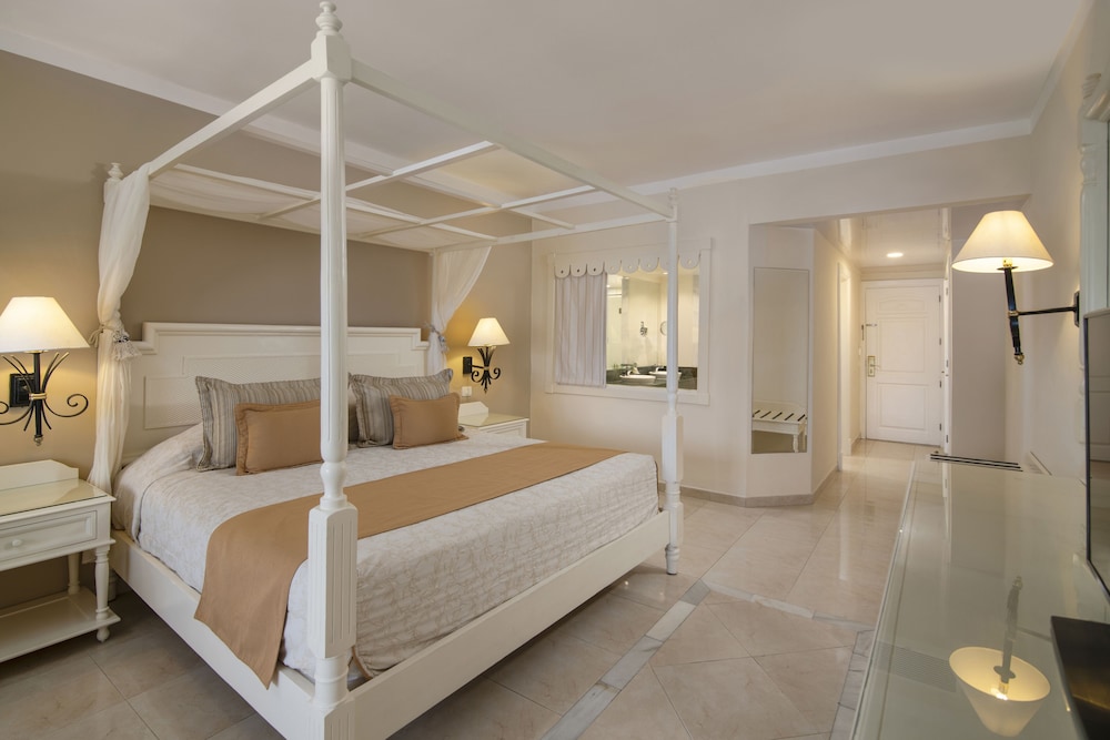 Bahia Principe Escape Aquamarine - Adults Only 25/72