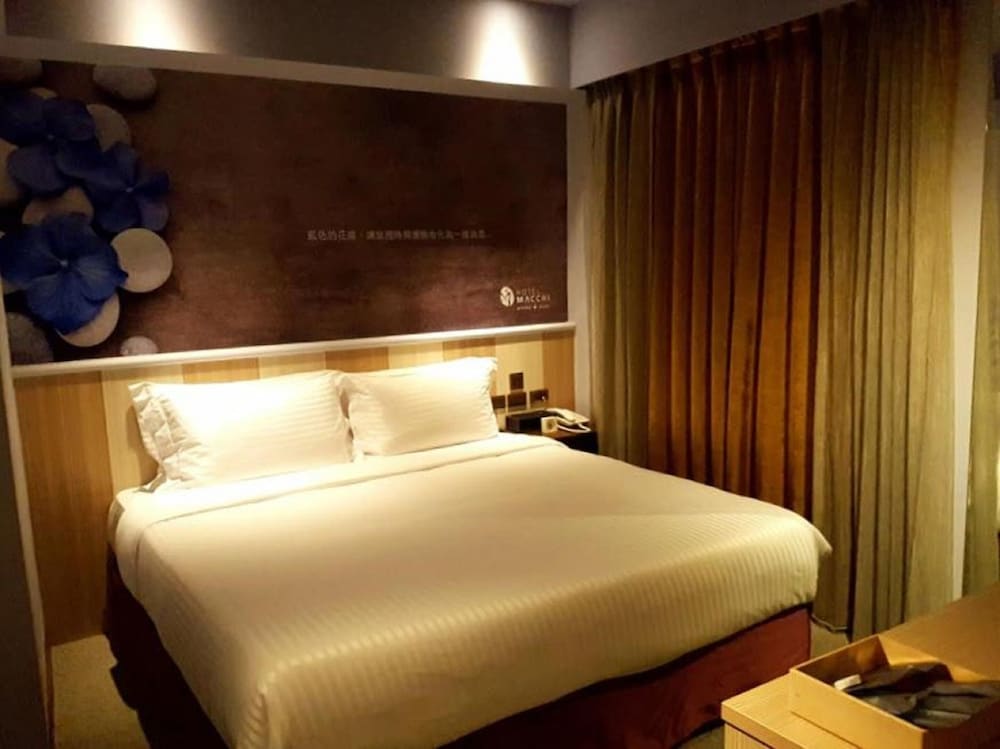 Macchi Hotel 22/38
