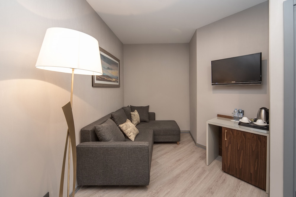 Tbilisi Chambers, Trademark Collection by Wyndham 23/50