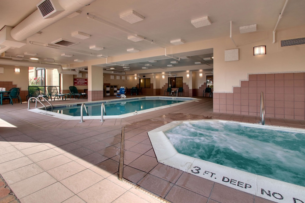 Drury Inn and Suites Bowling Green KY 20/50